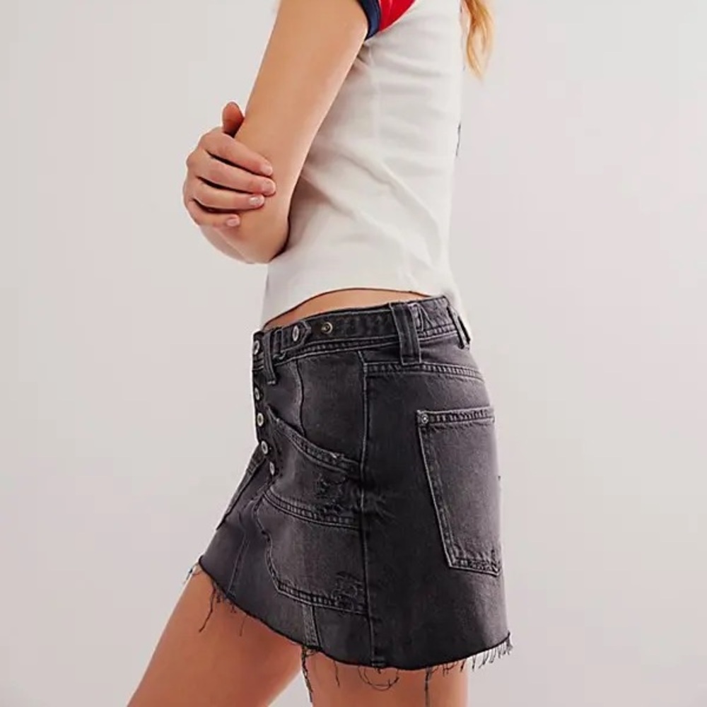 We The Free Izzie Denim Mini Skirt - Smokeshow - Flawed‎
